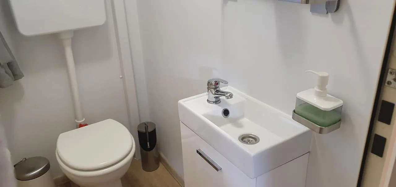 Mobile Home Cicibela Biograd Na Moru Croatia