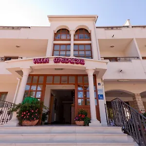 Hotel Meduza